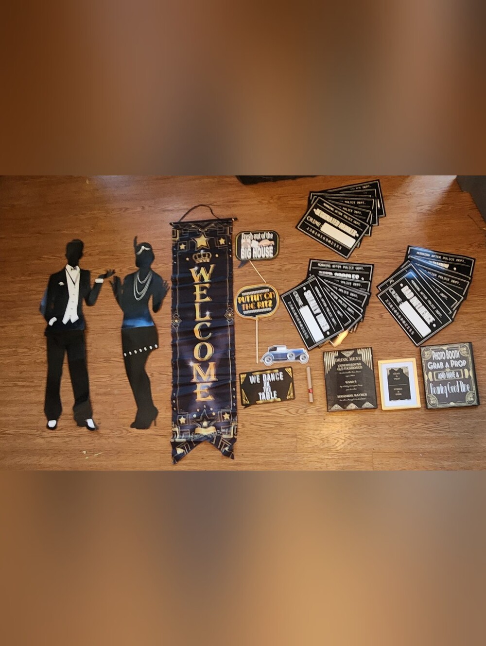 Roaring 20's Party Decorations
